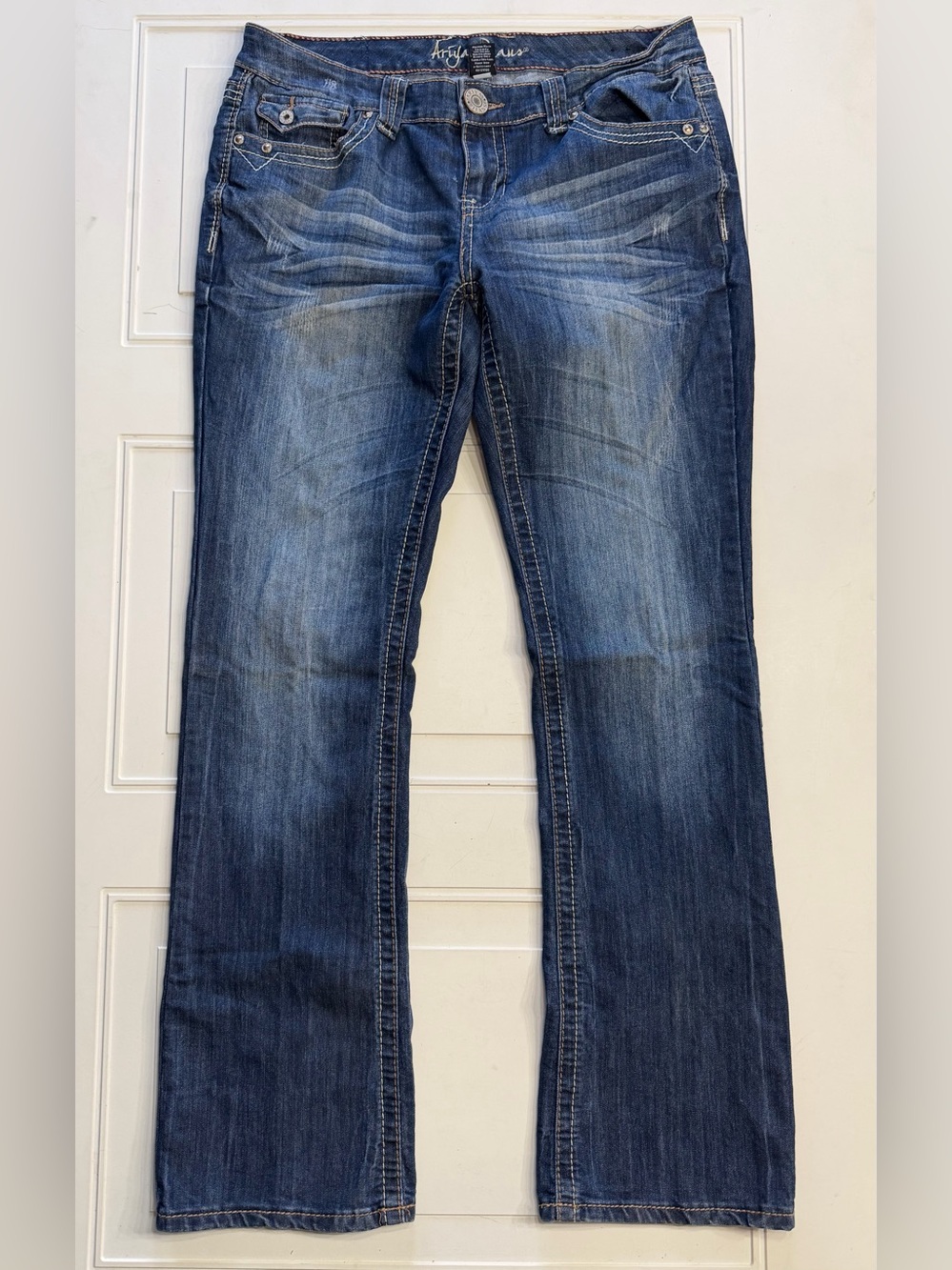 Ariya Jeans Women’s Sz 13/14 Blue Denim Bootcut Boot Cut Jeans Embroidered